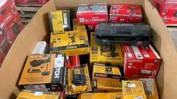 426764962_400391572672480_1705590863612317670_n (1) Mixed DeWalt & Milwaukee Tool Pallet